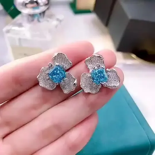 

New S925 Silver Earrings Aquamarine 7*7mm Luxurious Full Diamond and Flower Earrings Jewelry Accessories