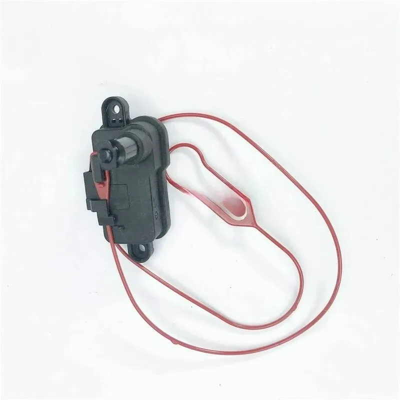 4L0862153D OE Fuel Tank Cap Lock Actuator for Audi A1 A3 A6 A7 Q3 Q7 S6 S7 RS5 RS7