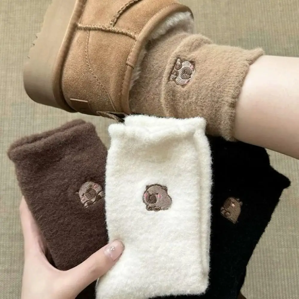 5Pairs Fashion Cartoon Capybara Middle Tube Socks Winter Thicken Warm Plush Socks Female Soft Fleece Ruffle Hosiery