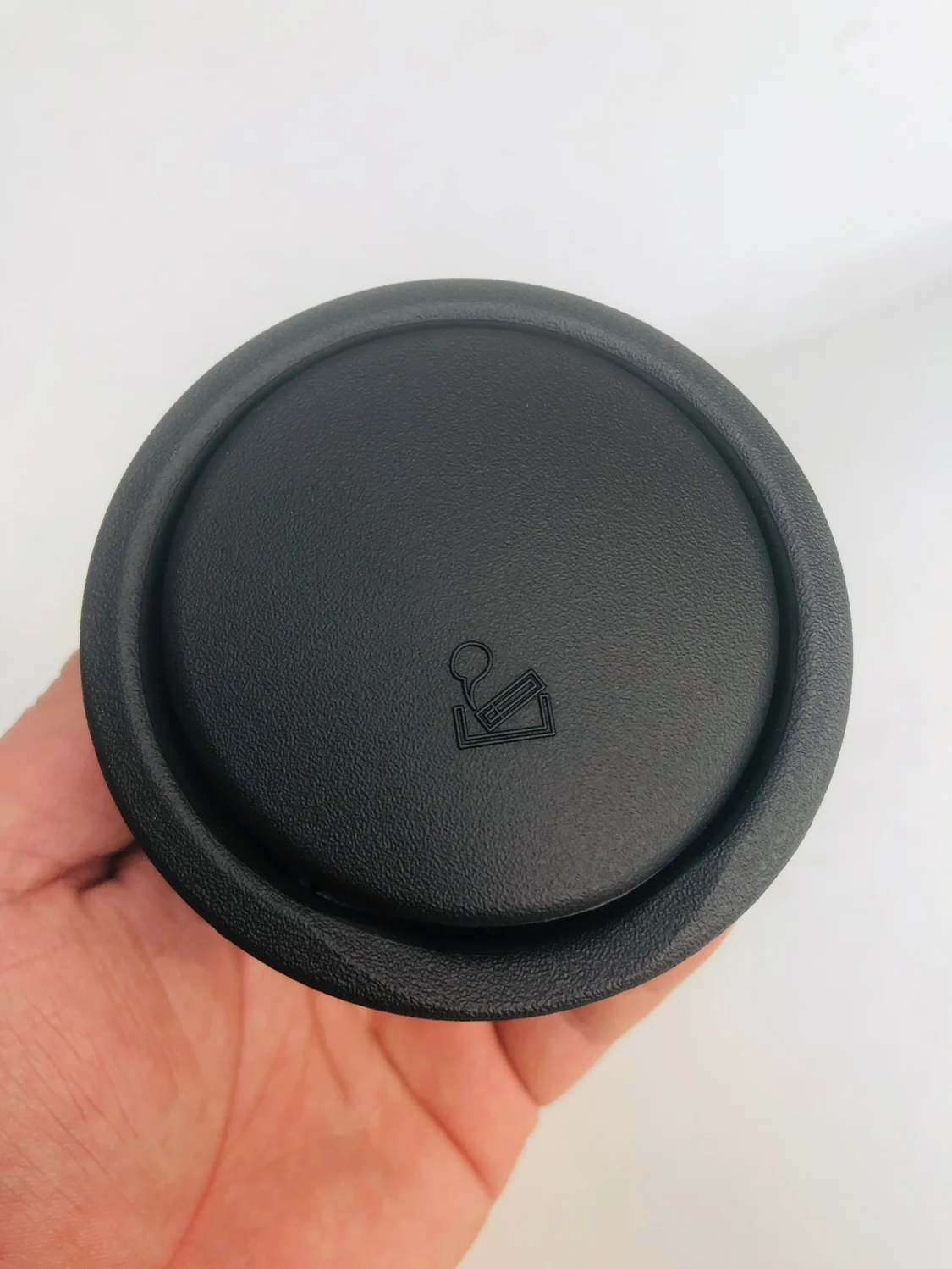 

For Ford Transit Escort EcoSport Fiesta Everest In-Car Ashtray