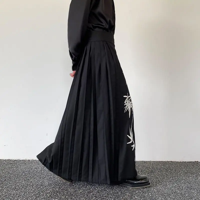 Mode schwarz Bambus bestickt Plissee Pferd Gesicht Rock chinesische traditionelle Kleidung für Männer trend ige Straße Freizeit hose