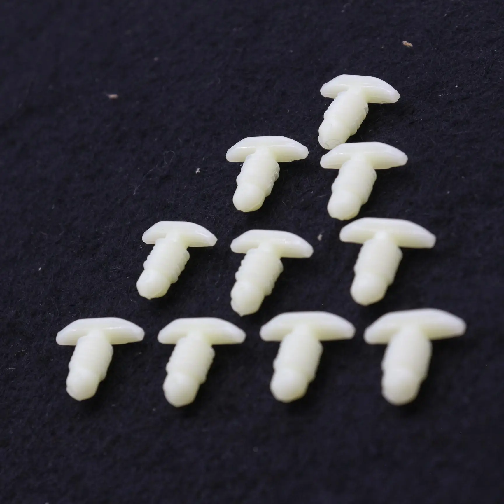 

10 шт. уплотнительные зажимы для зачистки капота, фиксаторы для Cadillac Brougham Fleetwood Chevrolet G10 G20 G30-20200750, нейлон