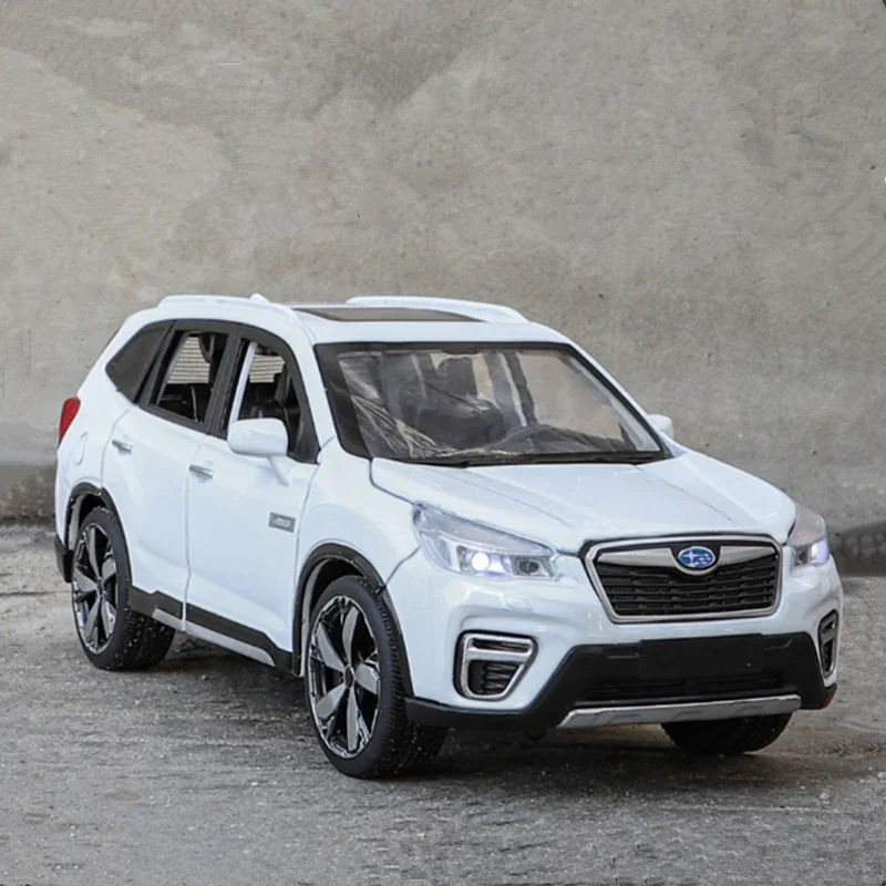 

1/30 Subaru Forester SUV Alloy Car Model Diecast Metal Toy Off-road Vehicles Car Model Simulation Sound and Light Toys Gift