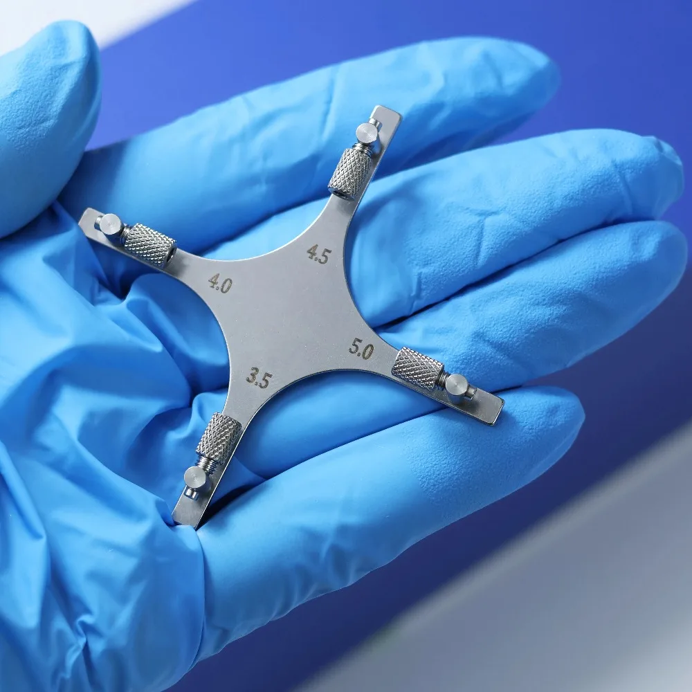 

Dental Orthodontic Bracket Positioning Cross Type Gauge High Precision Stainless Steel Bracket Positioner with 20pcs Pencil Lead
