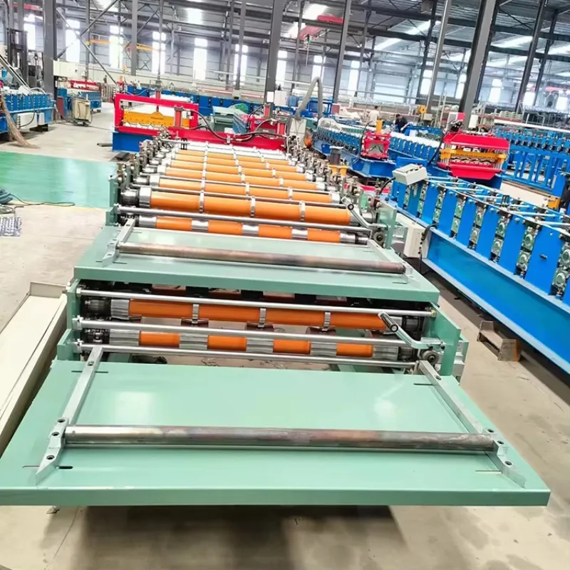 Machine de formage à froid de tôles de toiture double couche, très pratique et très vendue, haute productivité, pour acier coloré, avec roulement à billes