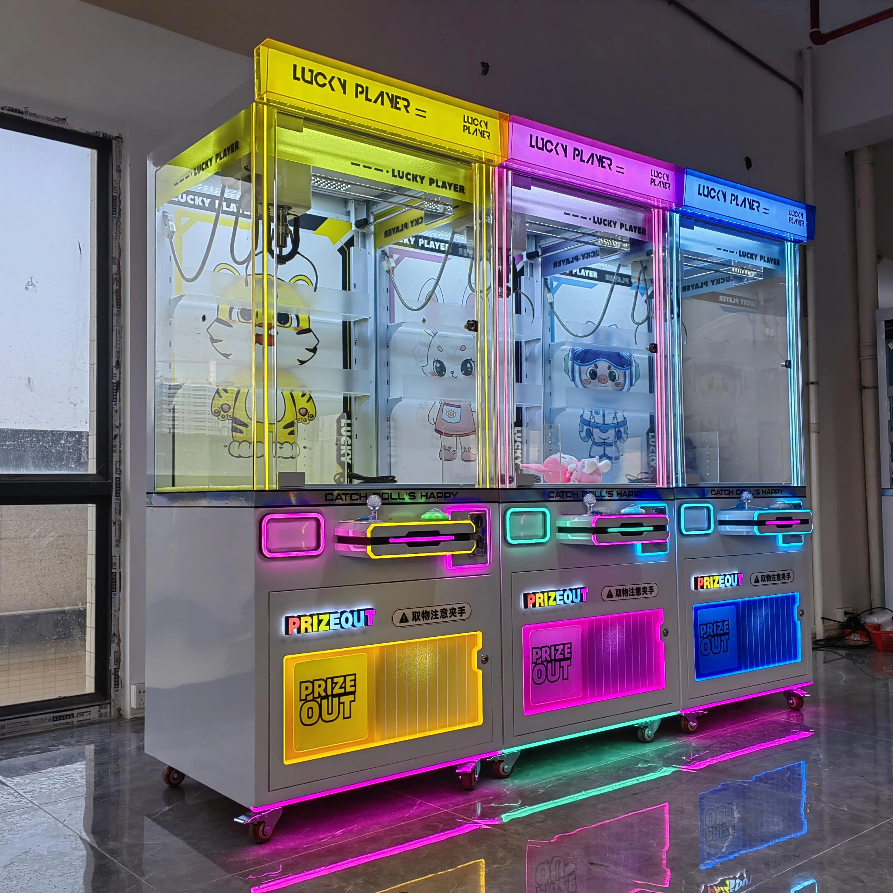 

Indoor Coin Operated Gift Machine Amusement Game Mini Crane Claw Machine Plush Toys Doll Machine for Game Center