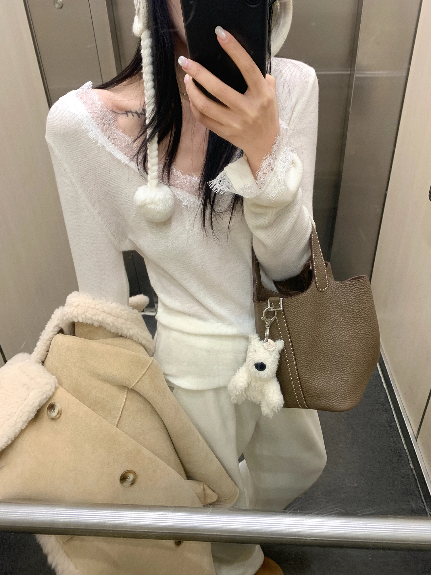 

Мягкий вязаный топ из смесовой шерсти с V-образным вырезом и кружевными вставками, с длинными рукавами, стандартный крой, зимний, женский