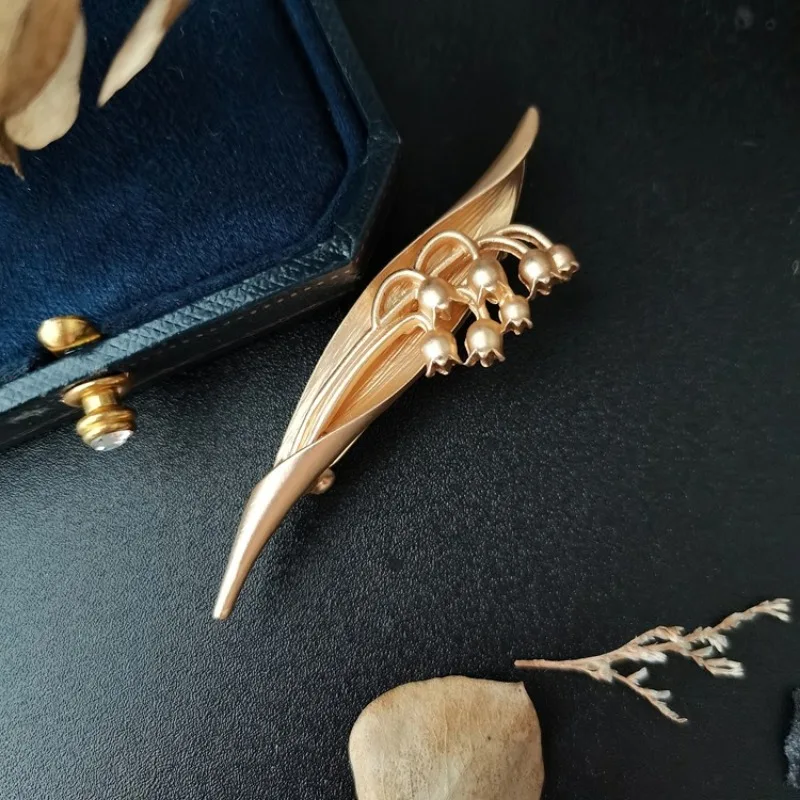 Middle Ancient Style Pastoral Temperament Lily of The Valley Brooch Lily of The Valley Golden Leaf Plant Jewelry Accessories