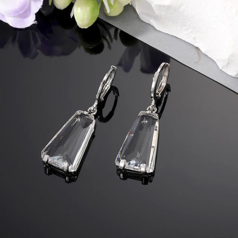 Shiny Crystal Trapezoid Geometric Hoop Earrings For Women Gift Vintage Transparent Simple Metal Circle Earrings Wedding Jewelry