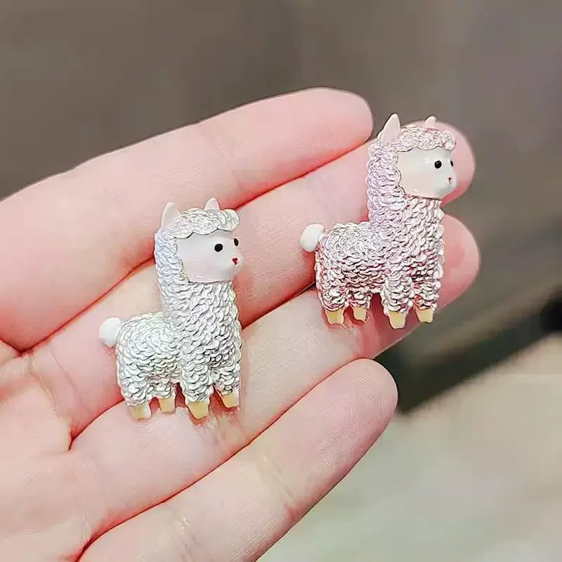 Cartoon Alpaca Shaped Brooches Women Men Zodiac Sheep Animal Weddings Party Brooch Pins Gifts