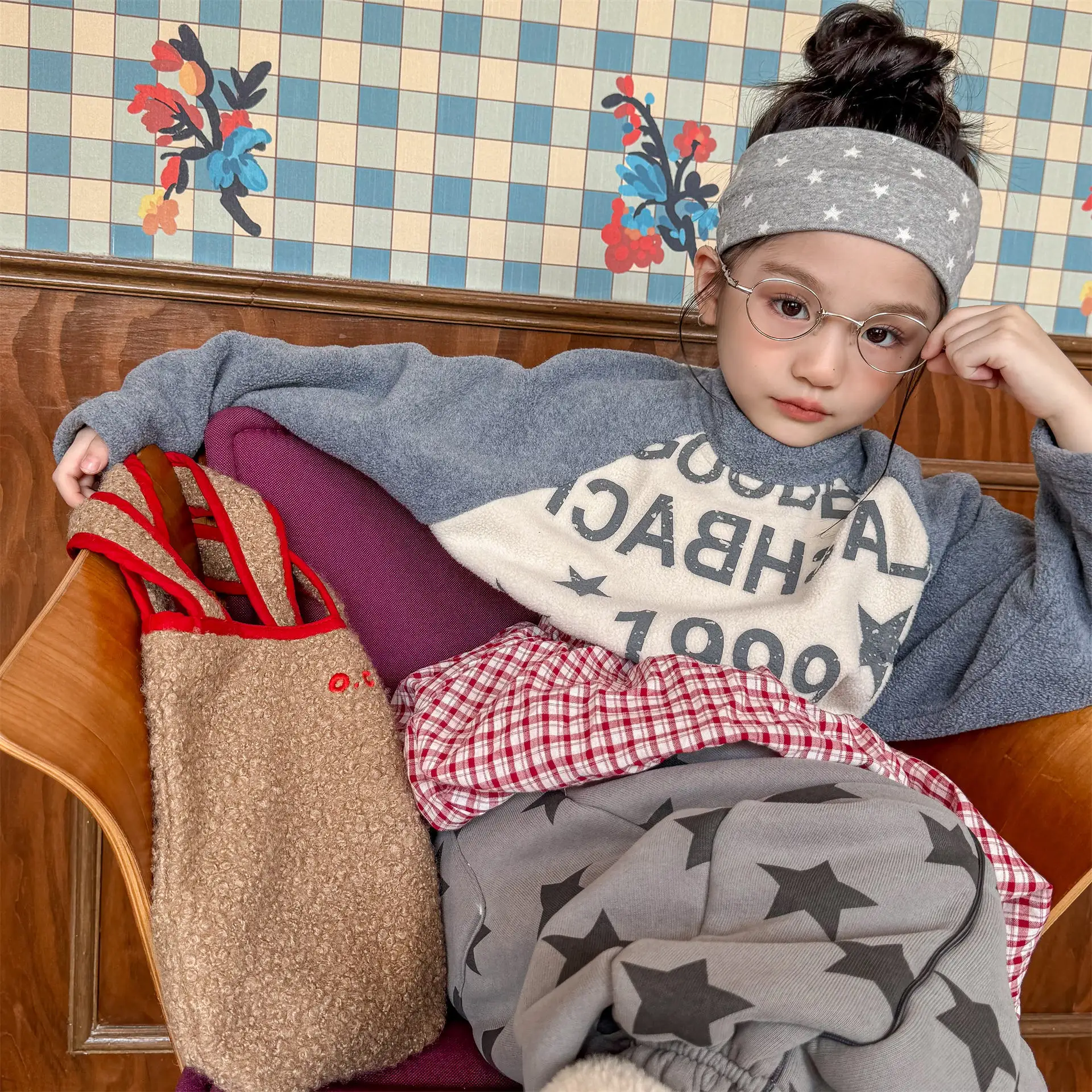 

2025 Winter New Children Fleece Sweatshirt Letter Print Girls Bottoming Shirts Cotton Baby Boys Thick Warm Tops Kids Clothes