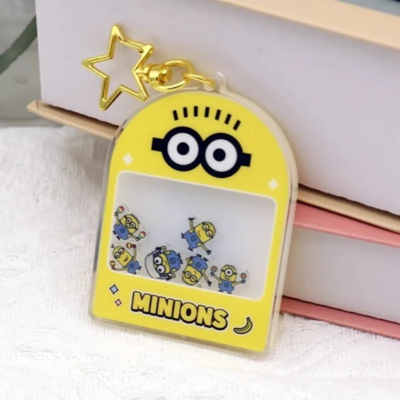 Llavero Colgante de Acrílico Creativo de Minions, Amuleto para Mochila de Pareja, Figura de Anime, Juguete, Regalo de Cumpleaños