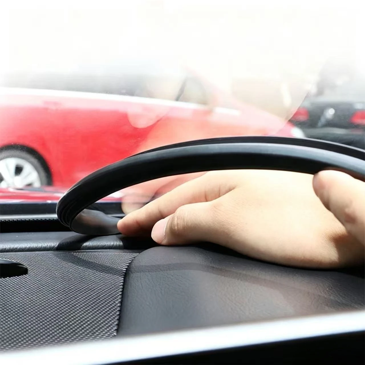 1pcs 160cm dust strip for automobile windshield. Abnormal sound insulation strip for instrument trolley of center console.