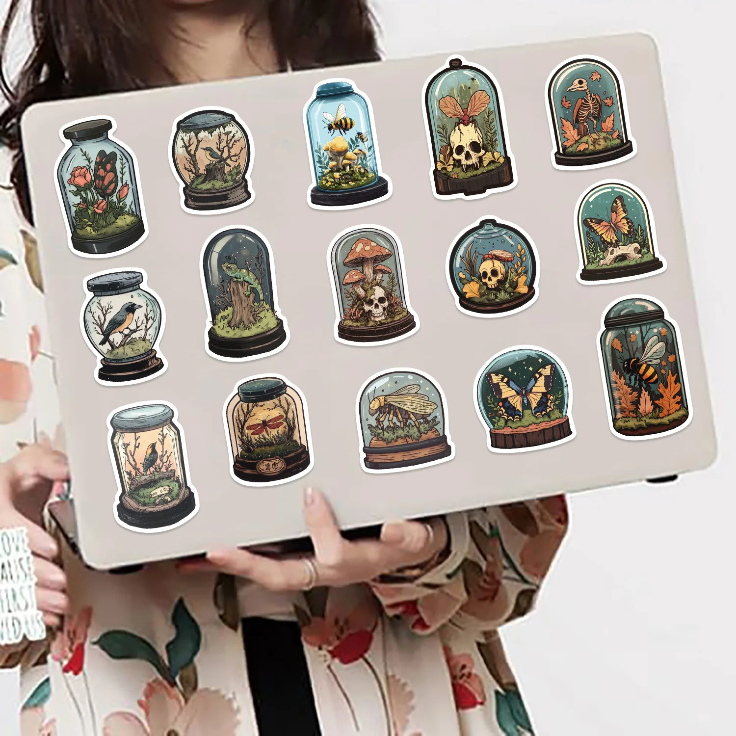 50 ชิ้นการ์ตูน Mystery ขวด, Biological Graffiti สติกเกอร์กีตาร์โน้ตบุ๊คกระเป๋าเดินทาง DIY ขวดน้ําตกแต่งสติกเกอร์กันน้ํา