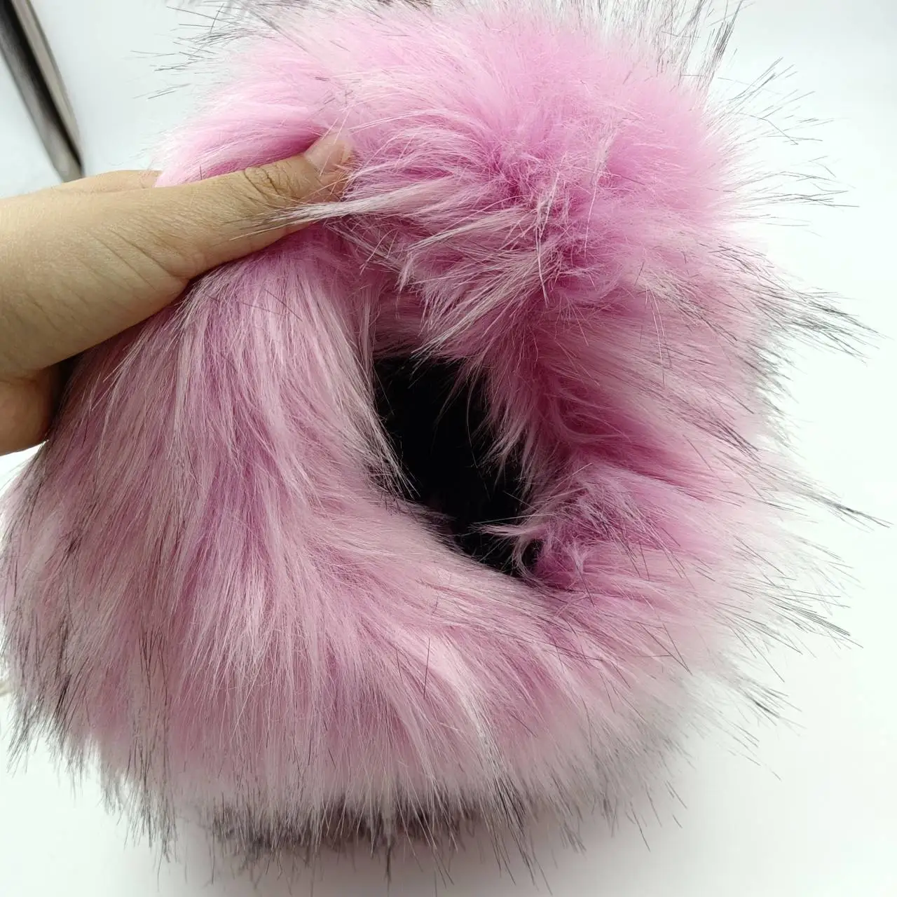 Flauschige übergroße y2k Eimer Hut große Krempe Hut Frauen Winter Wolle warme dicke Imitation Waschbär Hund Hut Eimer Hut Frauen – Detail 12