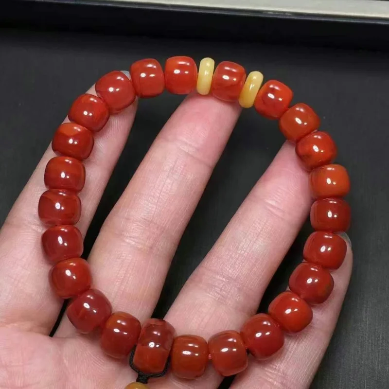 Factory Natural Liangshan Red Agate Old Beads Bracelet with Beeswax Pi Xiu Pendant