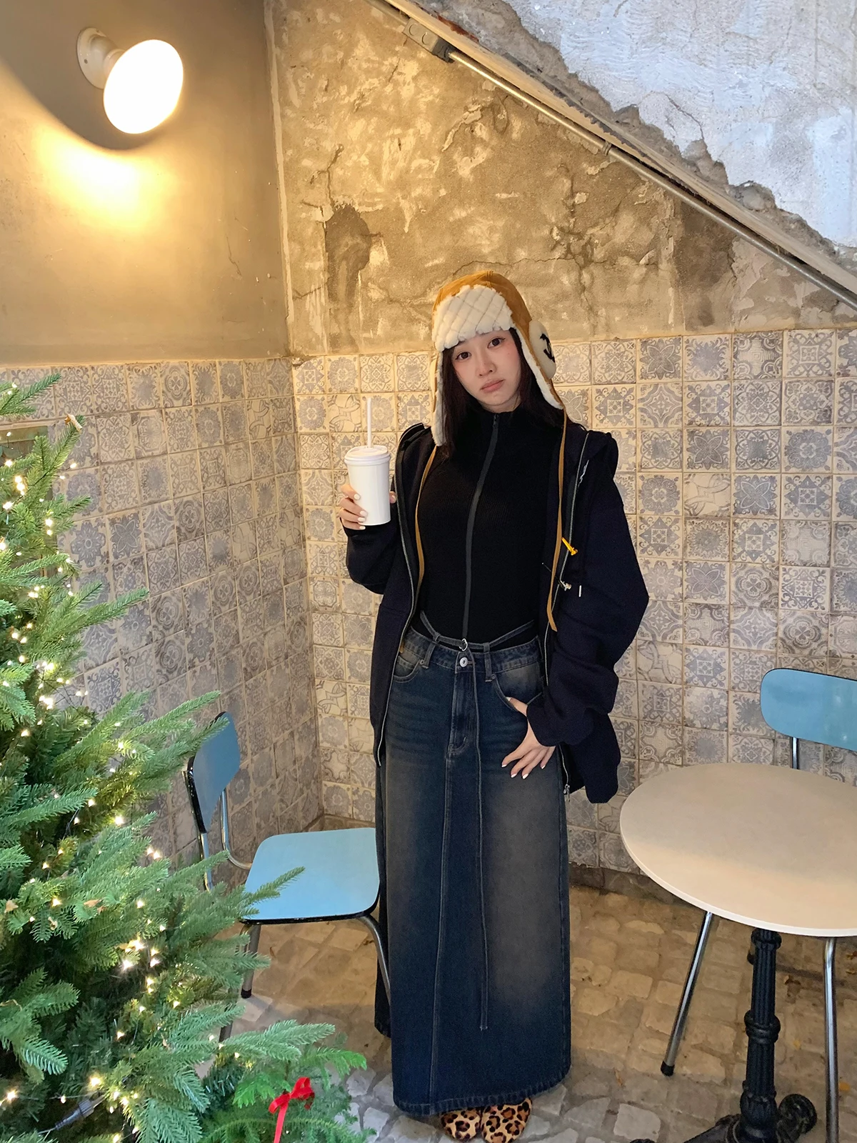 

Джинсовая юбка и джинсы с широкими штанинами VCruan Aige: новая зимняя коллекция, женские, свободного кроя, с эффектом выцветания и потертостей