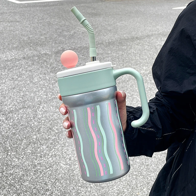 

1pc Double-layer Vacuum Insulated Cup - 720ml - High-quality Outer Appearance with Built-in Drinking Tube - Tea Water Separation