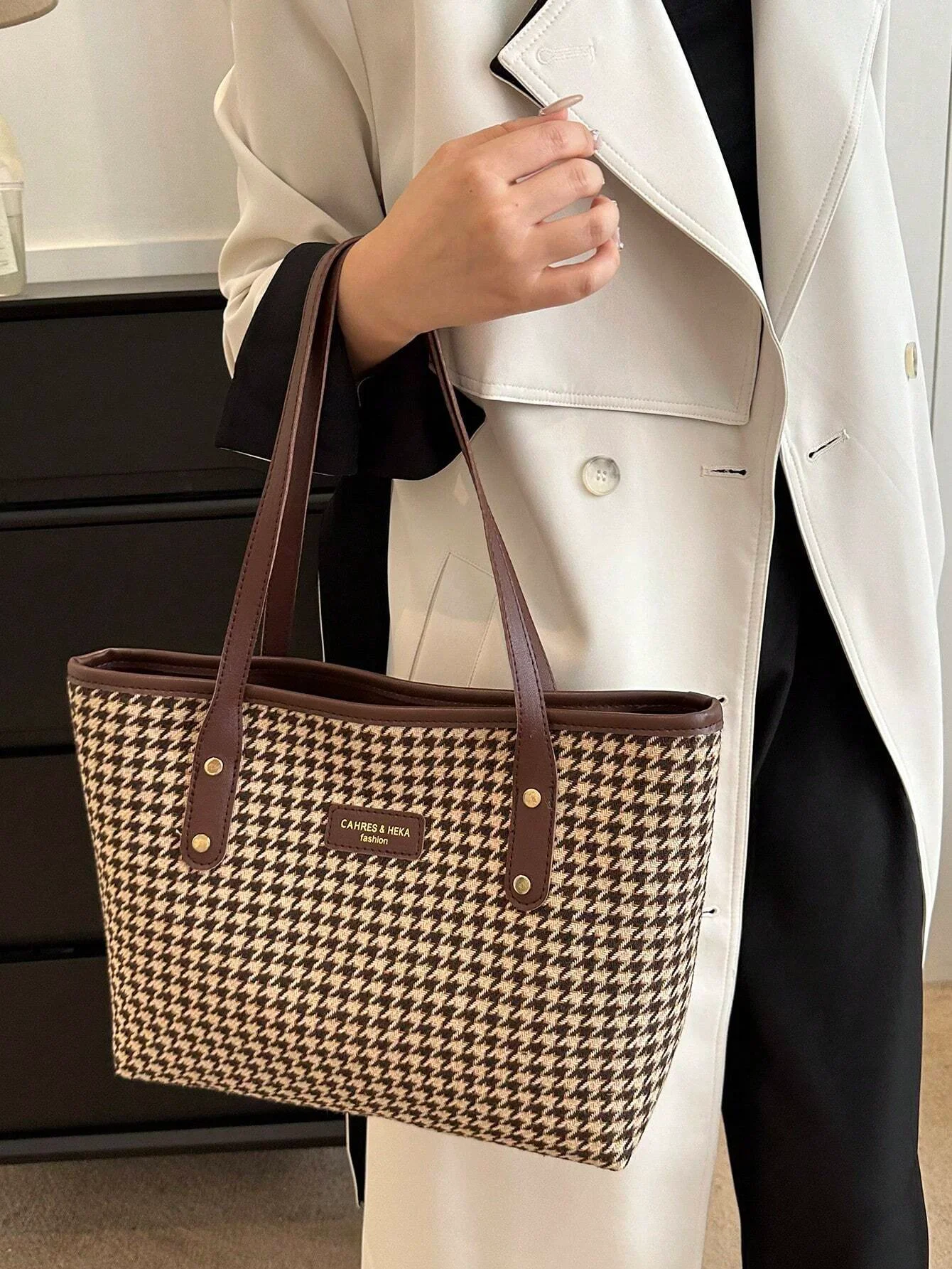 

Large Capacity Plaid Pu Laptop Tote Bag Simple Casual Shoulder Bag Women's Versatile Fashion Portable Handbag Purse For Women