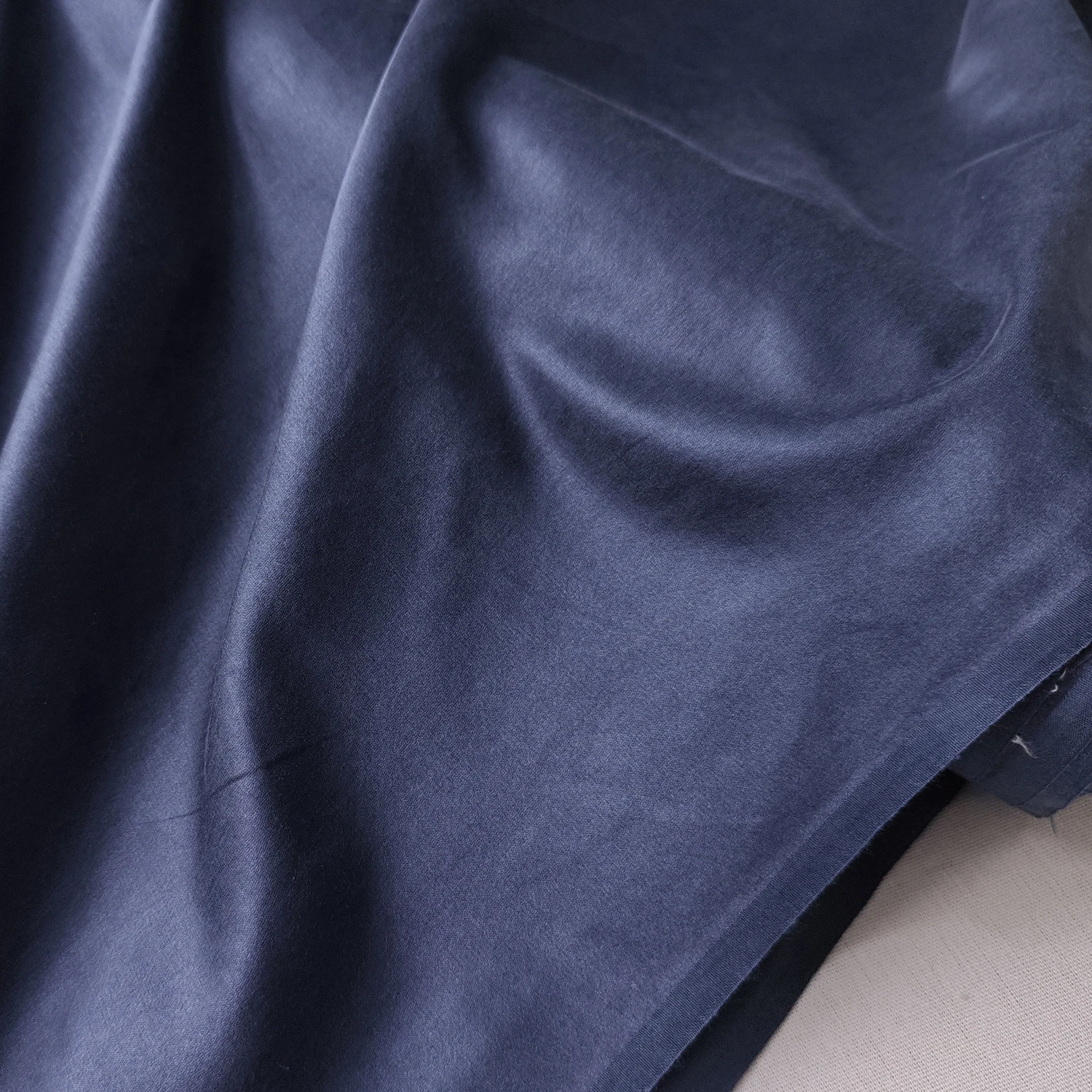 53'' Wide 17 Momme Soft Silk Satin Material Natural Silk Cotton Charmeuse Fabric Navy