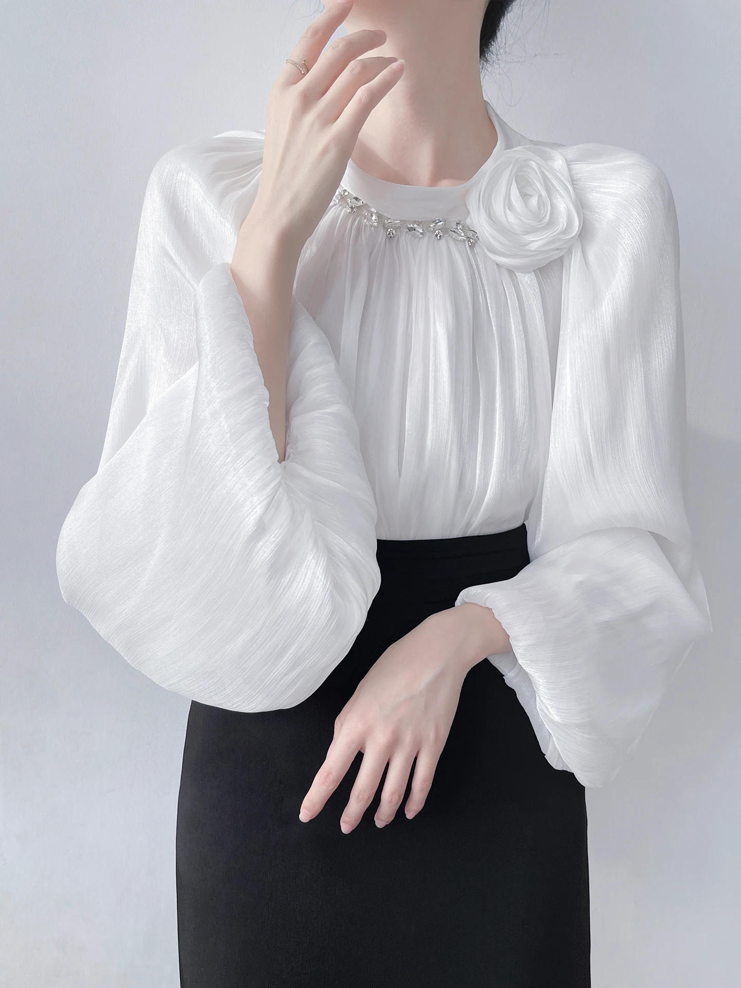 

White Chiffon Shirt Women's Loose Fit Long Sleeve Lantern Sleeve French Style Top with Shoulder Insert Large Knot Back