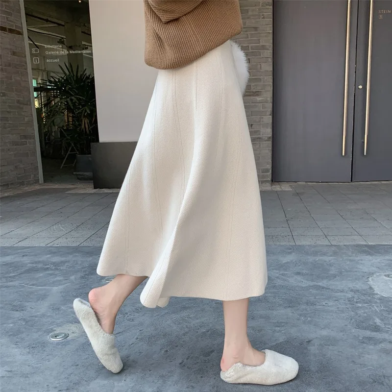 2024 Autumn-Winter Women's Versatile High-Waist A-Line Midi Skirt - Plush Knit Half-Body Dress in Trendy Style