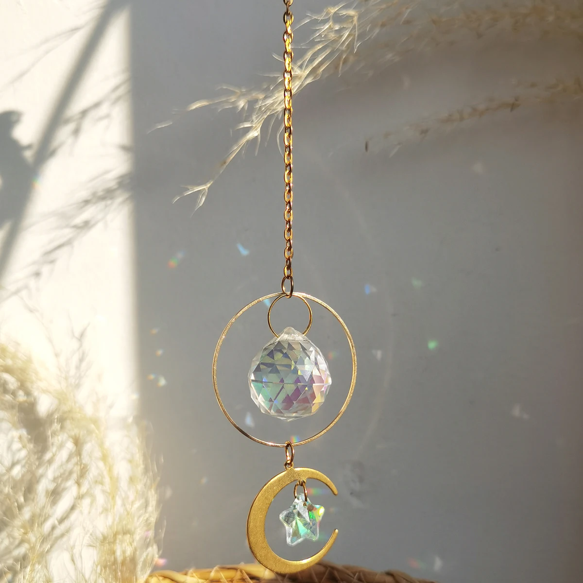 Crystal Suncatcher Garden Decor Suncatchers for Window Hanging Decoration Rainbow Prism Crystal Ornament Patio Decoration