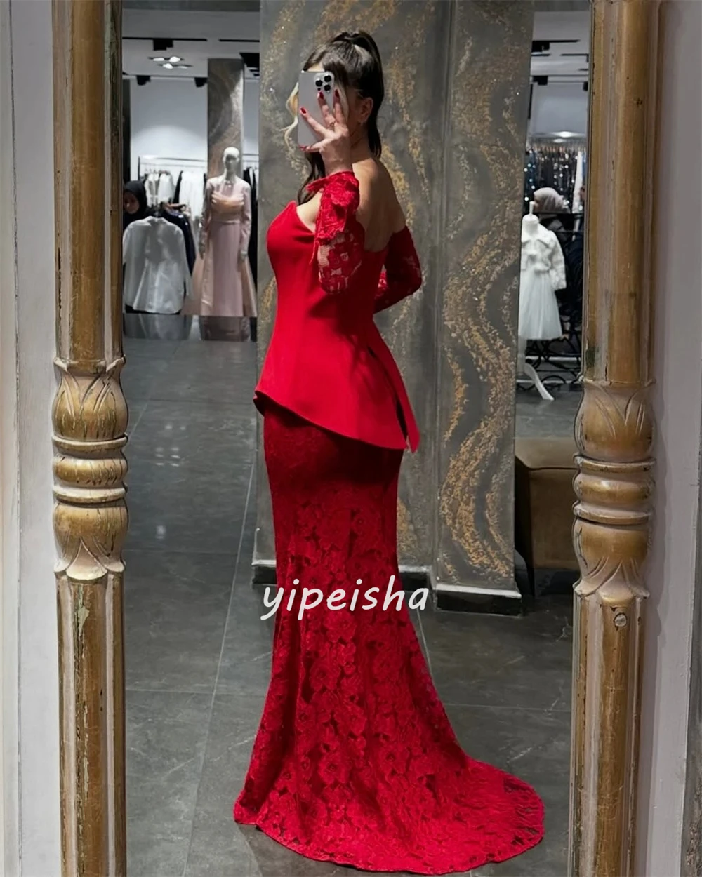 Maßgeschneiderte elegante Mode Spitze geraffte Falte Meerjungfrau trägerlose lange Kleider maßgeschneiderte Anlasskleider moderner Stil klassisch Retro