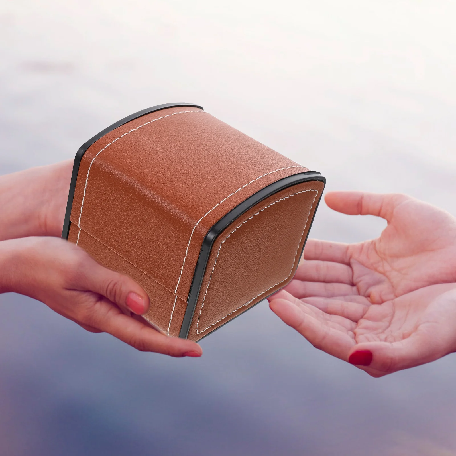 

Single Box Pu Watch Storage Case Portable Travel Watch Holder Decorative Display Gift Packaging Box For Wristwatches