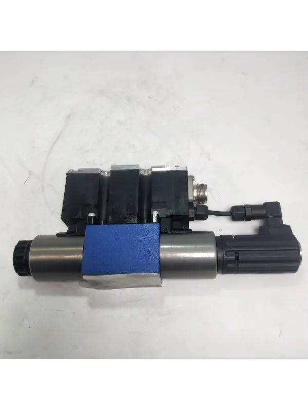 Suitable for hydraulic proportional directional control valves 4WREE6 and 4WREE10 series R901496435 4WREE6E32-3X/V/24F1