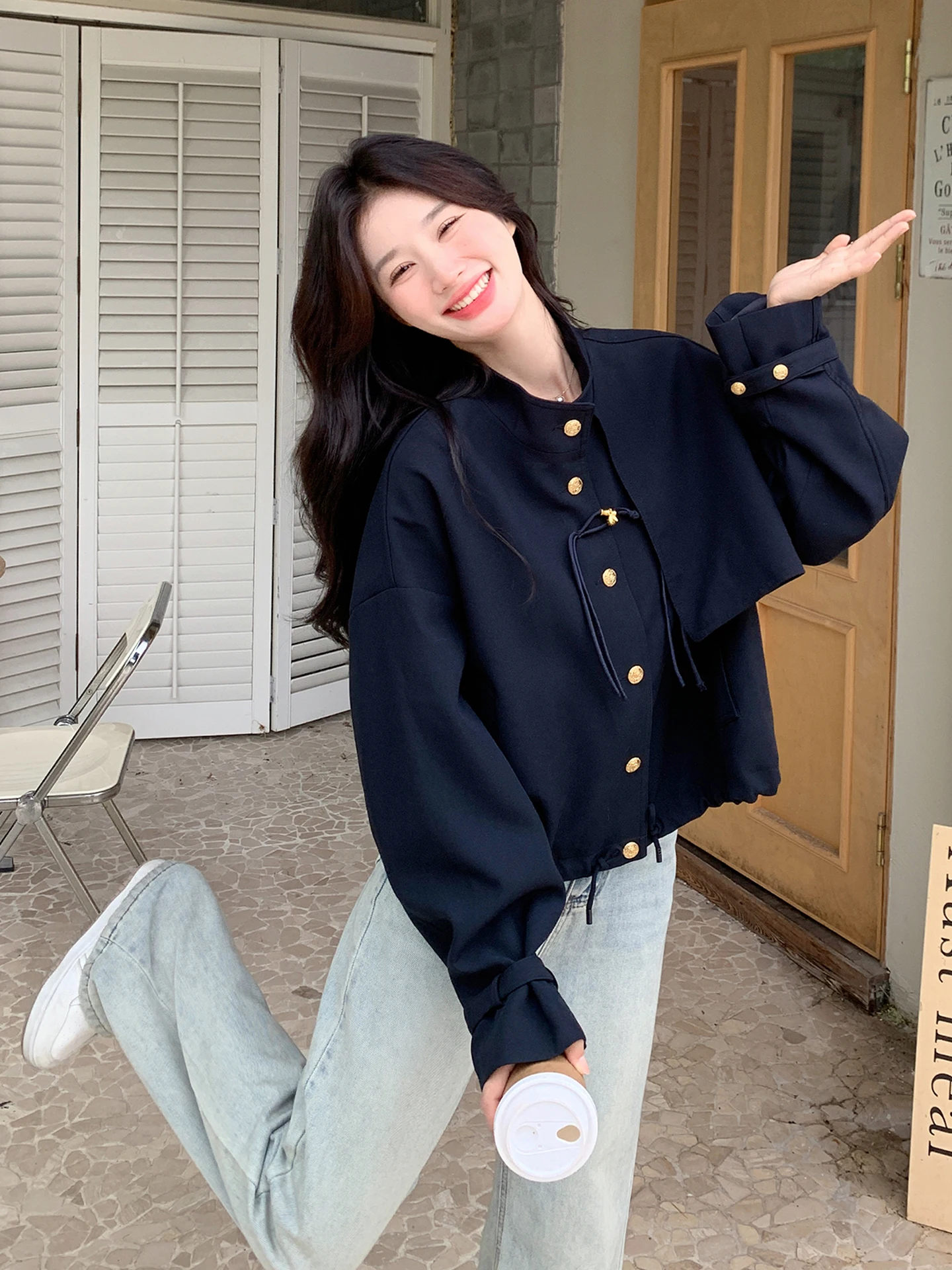 

Повседневный модный женский топ Jaet, осенний новый корейский вариант, дизайн Sense, утягивающий топ, длинное пальто на пуговицах