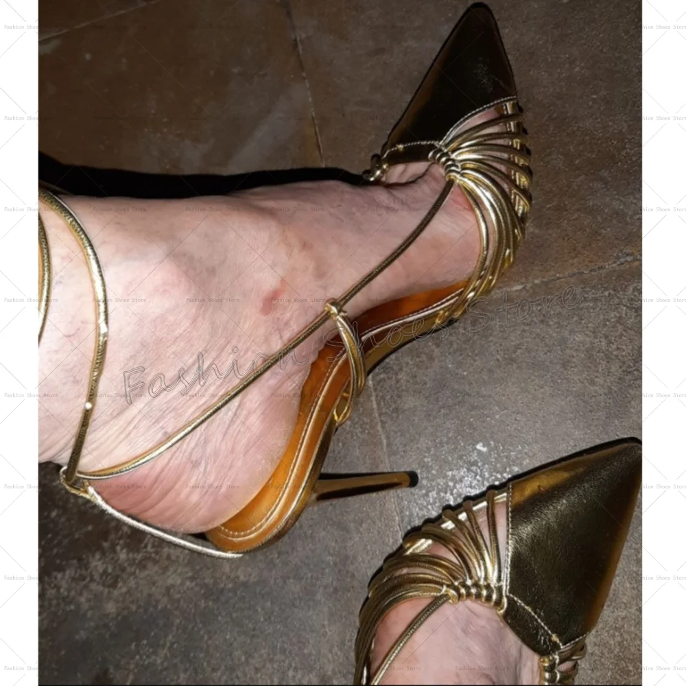 صنادل ذهبية بمقدمة مدببة مفرغة من الجلد غير اللامع بكعب عالي رفيع أحذية عالية الكعب للنساء بكعب 2025 جديد Zapatos Para Mujere