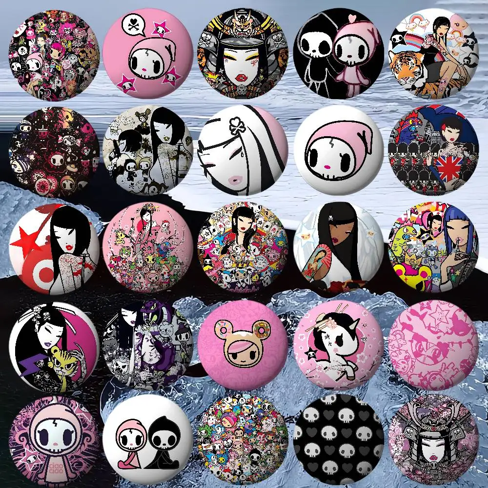 موضة T-tokidokiS شارات المشجعين الكرتون التلبيب دبابيس بروش شعار الحلي هدايا الناس ظهره ديكور قطع المجوهرات