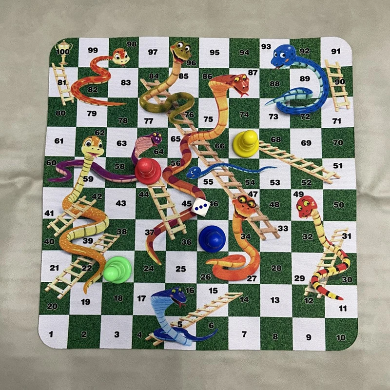 

[LA] 1 шт. 24-сантиметровый резиновый пластиковый набор для игры в шахматы и лестницу-змейку, портативная развивающая игрушка для детей