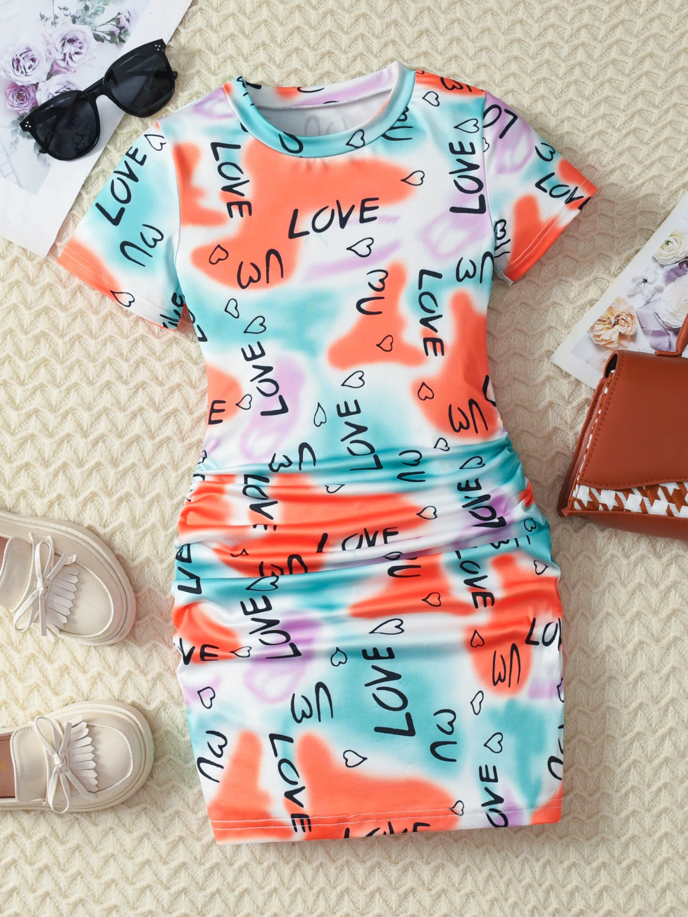 

Летнее элегантное платье с коротким рукавом и монограммой для маленьких девочек, подходит для отпуска, повседневная одежда для детей от 5 до 12 лет