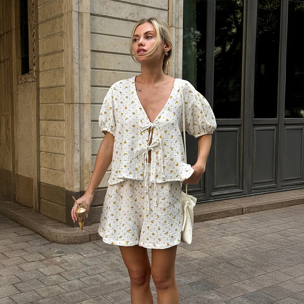 

Cotton Short 2-piece Set Printed Short Sleeved Set Summer New Women's Strap Bubble Sleeve Top Loose Shorts Women Outfit