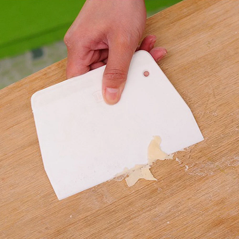 

10Pcs Trapezoid Dough Scraper Plastic Baking Tool for Cake Bread Pizza Pastry Kitchen Gadget Easy Storage Hole Included