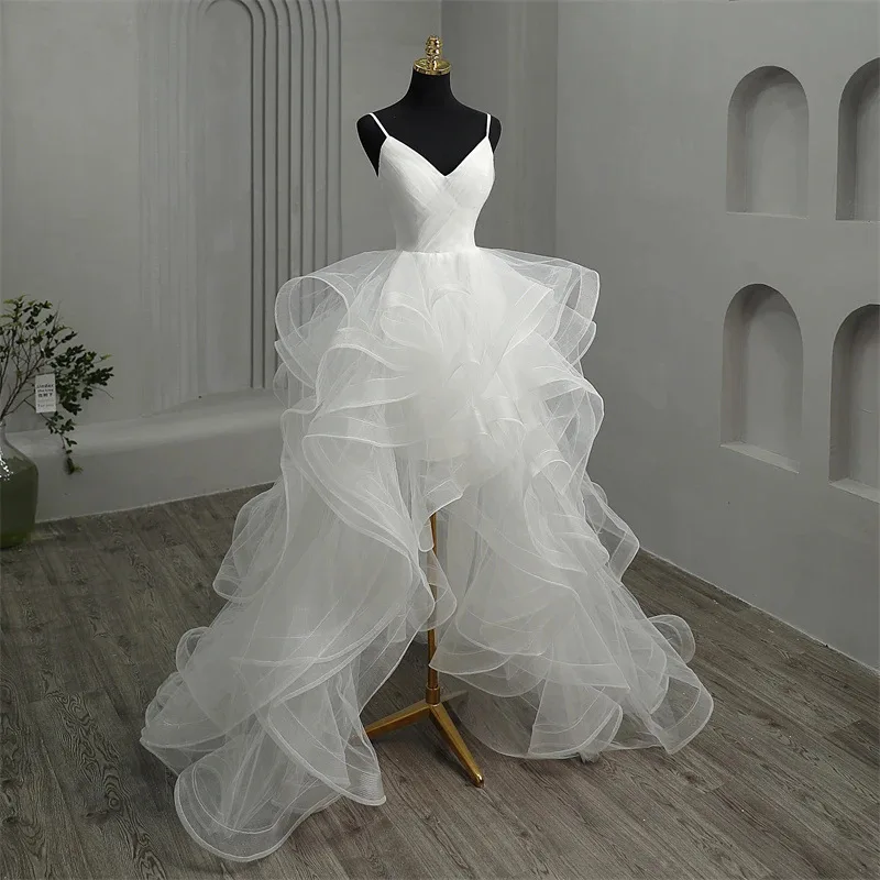 A Line White Women's Wedding Dress Sexy Strap Sleeveless Ruffles Organza Beach Garden Birthday Long Bridal Gown Skirt Robes