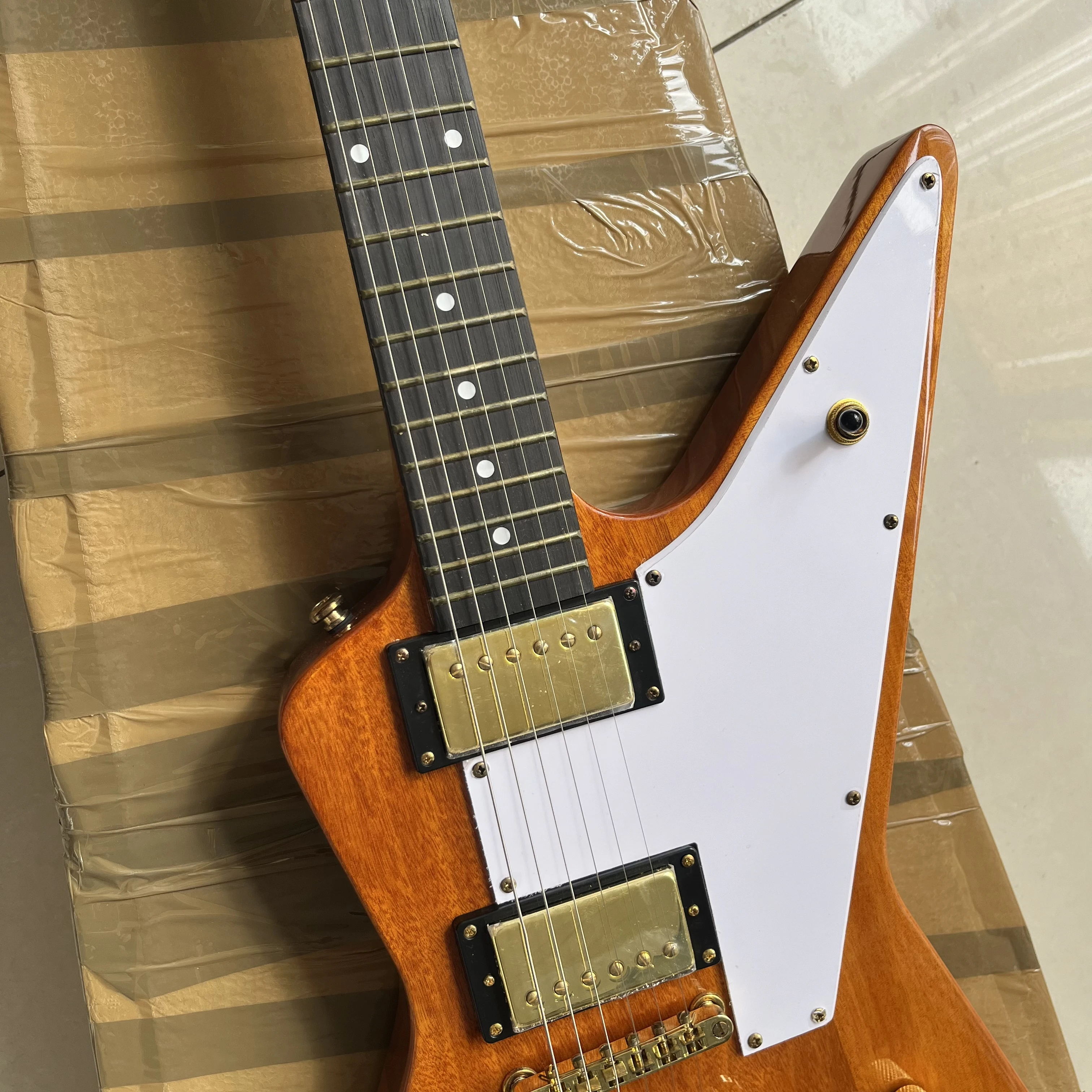 Professional level irregular electric guitar, rock music, quality assurance, fast delivery.