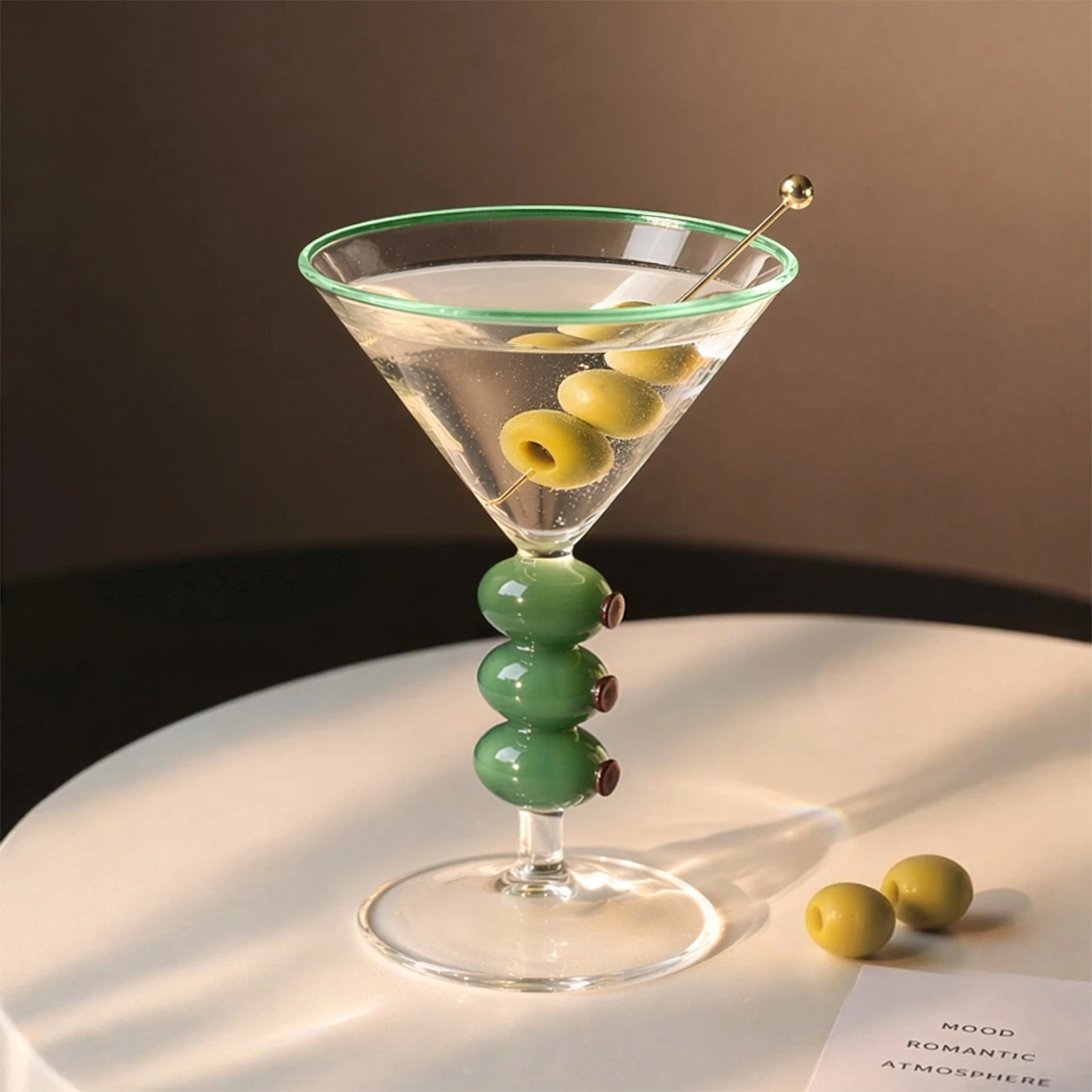 Creative Olive‑Skewer Martini Glass, Hand‑Blown Glass Cocktail Goblet, Atmosphere‑Enhancing Stemmed Glass for Bar & Lounge, Cust