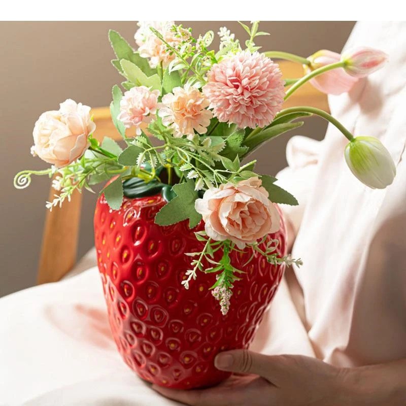 Cute Strawberry Vase Ceramic Flower Pots Desk Decoration Flowers Arrangement Lovely Floral Vases Modern Home Decor