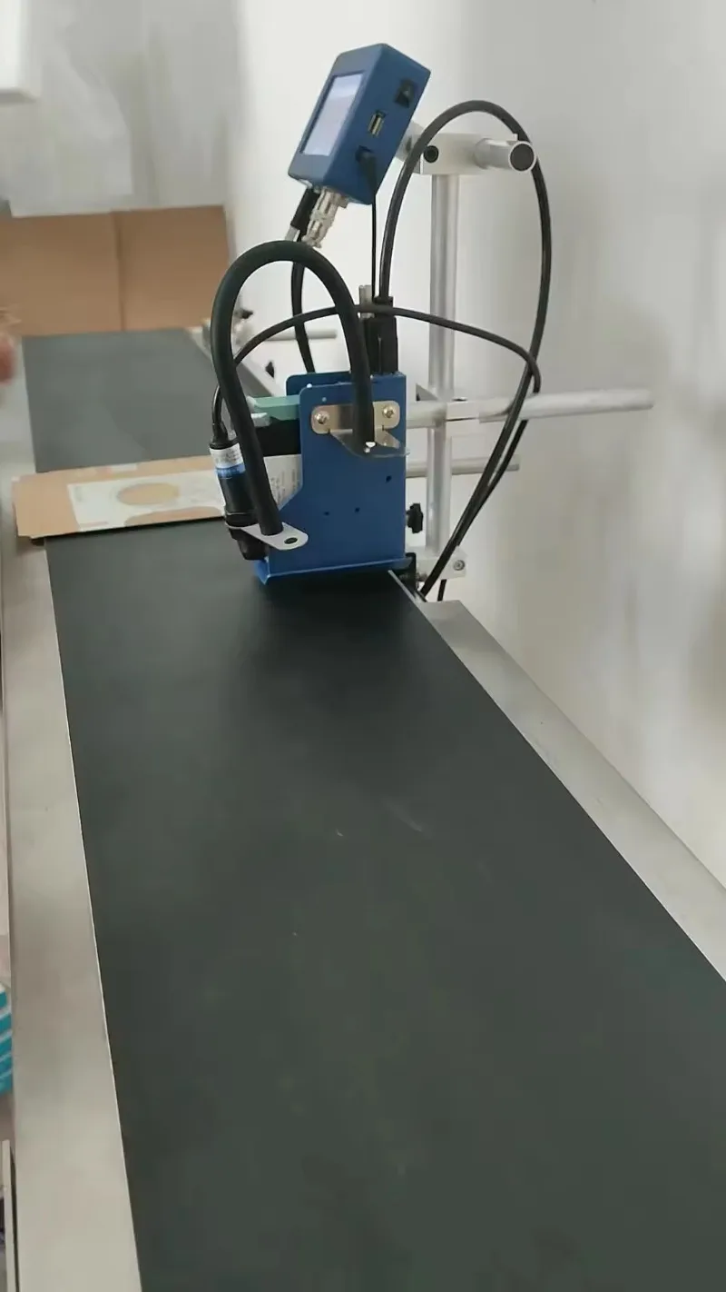 Automatic Continuous Inkjet Printer Batch Expiry Date Coding Machine For Flat Labels