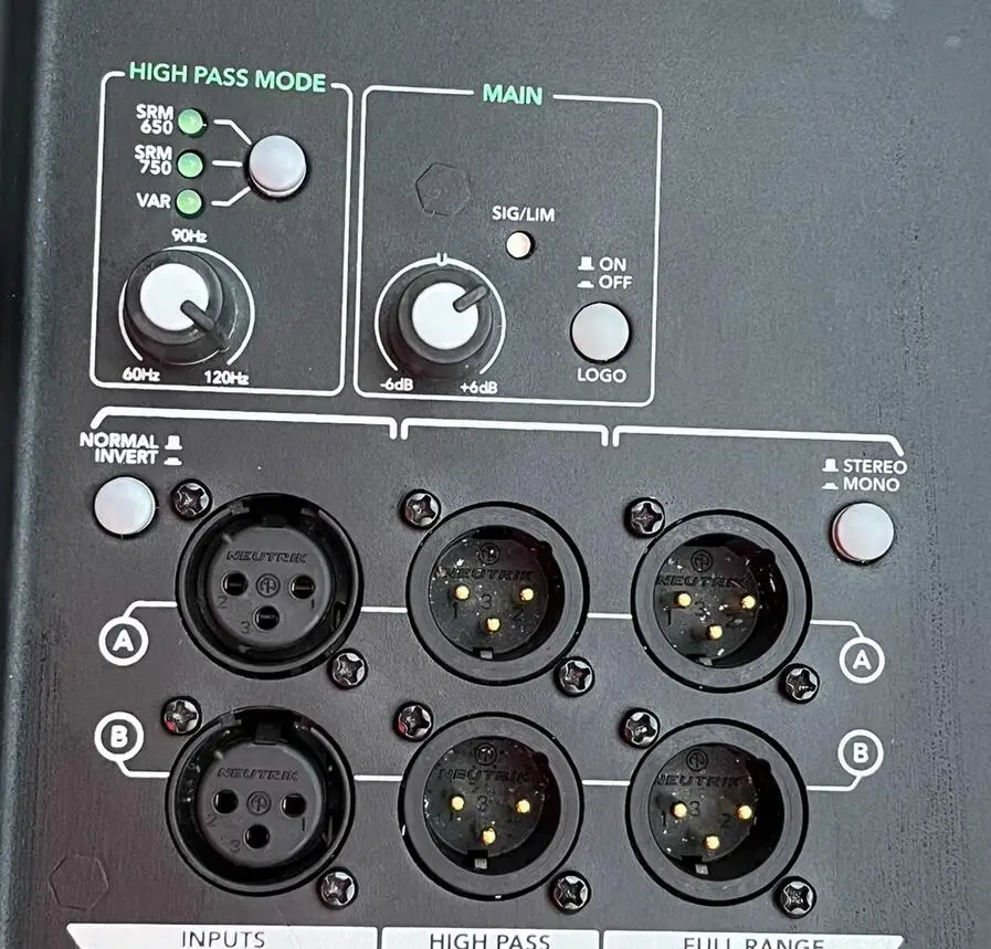 لوحة مضخم صوت لمرحلة كاملة المدى 1600 وات SRM 2850 مدخل XLR