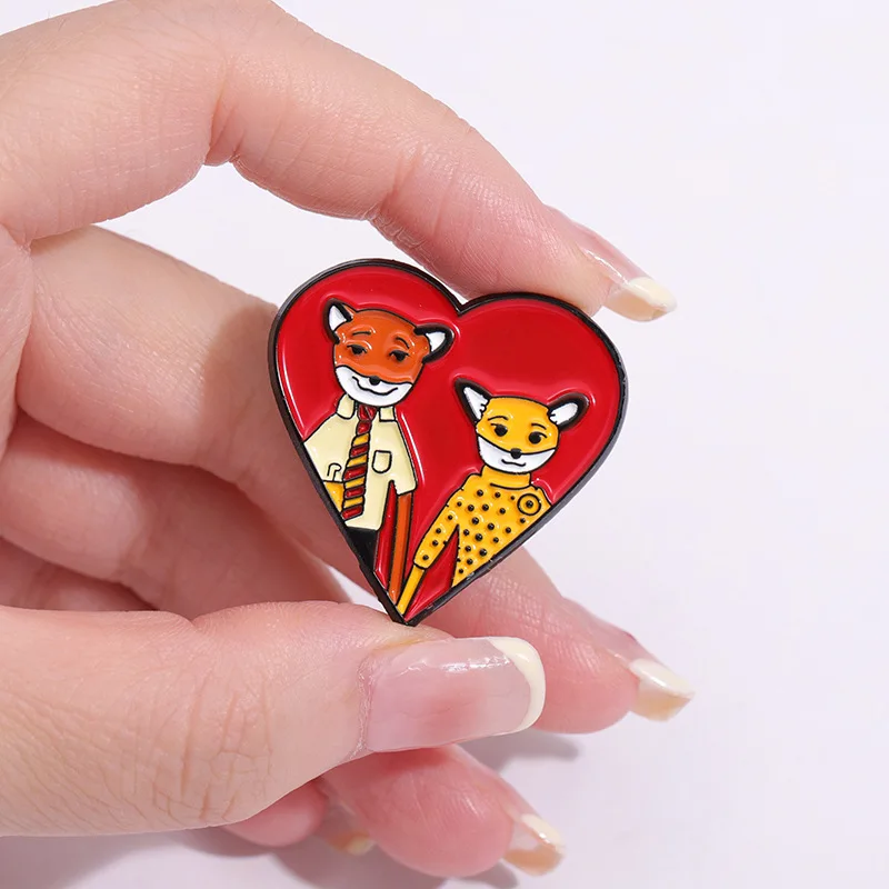 Comedy Movies The Fantastic Mr Fox Couple Love Brooch Enamel Pin Funny Heart Badge Lapel Jewelry Accessories Gift Wholesale