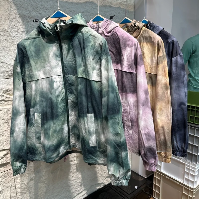

Куртка для походов Mountain Series Spring Outdoor с градиентным окрашиванием, водонепроницаемая, свободного кроя, унисекс, для альпинизма, с длинными рукавами, с капюшоном, полиэстер
