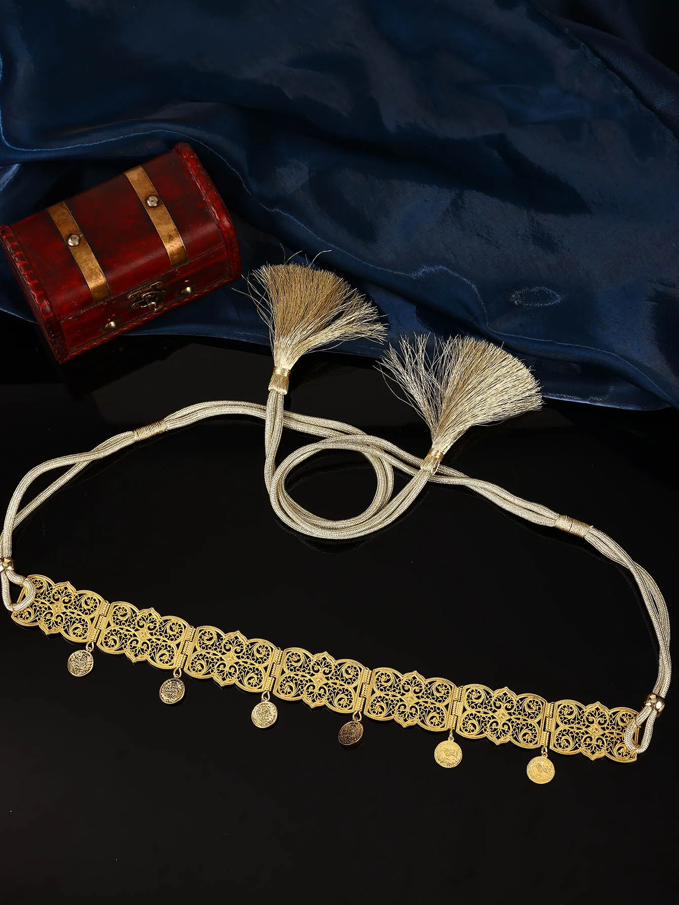 

Moroccan Lady's Robe Belt With Hollowed-Out Carving And Coin Pendant, Adjustable Length Waist Chain For Bride's Wedding