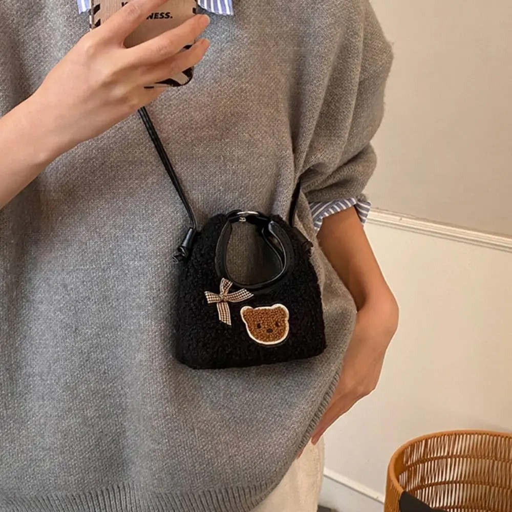 クリエイティブでキュートなクロスボディバッグ、漫画風ラムウールベアボウハンドバッグ、軽量ミニショルダーバッグ、学生向け