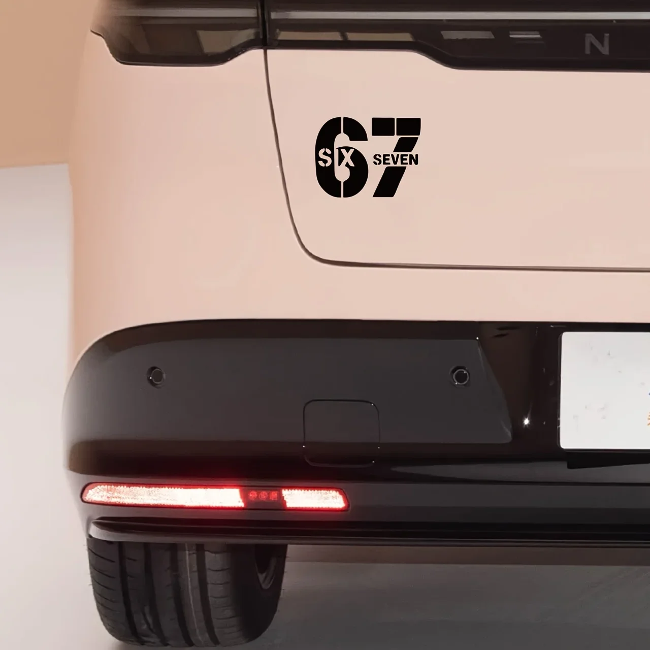Stylish Number 67 Letter Vinyl Decal Multi Color Waterproof Sticker For Car Body Motorcycle Helmet Tank Fairing Laptop Decor