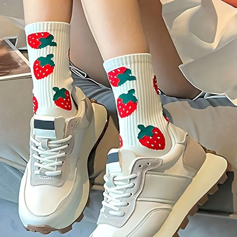 1/2 Paar japanische süße, trendige Wald-Erdbeer-Damensocken, Sportsocken, Damen-Florsocken