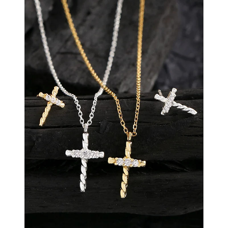 

Korean Version INS Niche Luxury Design Fried Dough Twists Cross Zircon Necklace Sterling Silver S925 Female Clavicle Chain